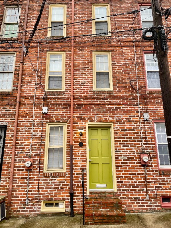 Photo - 304 Sears St