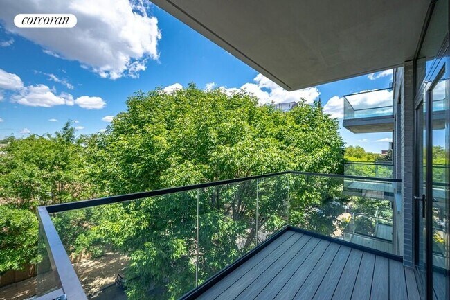 Photo - 1054 41st St