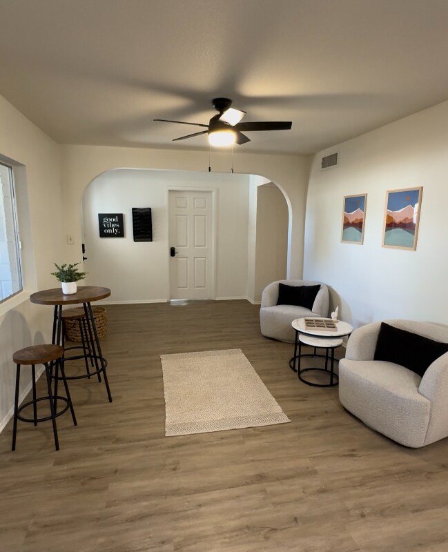 Photo - 2222 W Morningside Dr