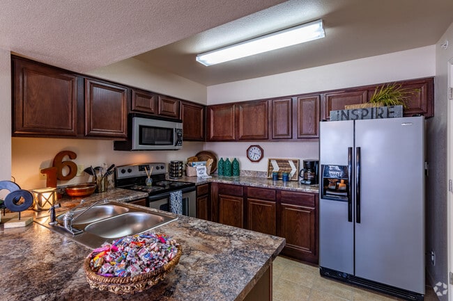 1BR, 1BA - B8
