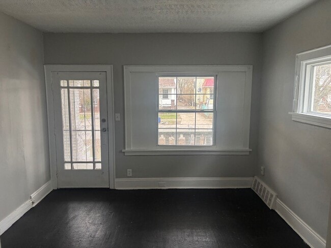 Photo - 12022 Griffing Ave Unidad DN