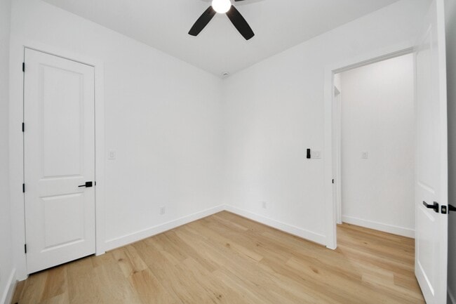 Building Photo - 7117 Eastwood St