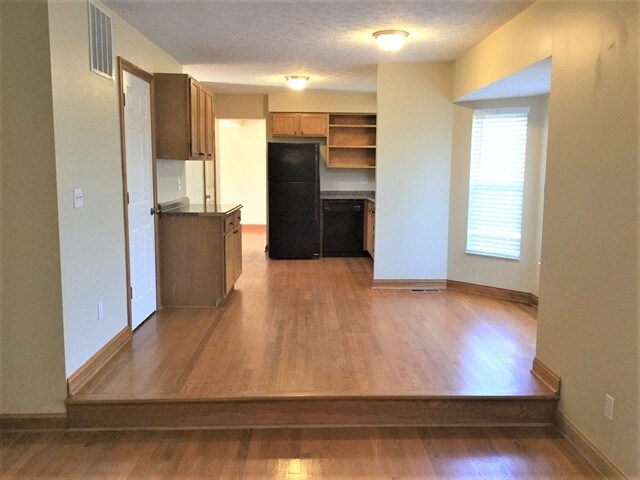 Photo - 94 Fleming Dr