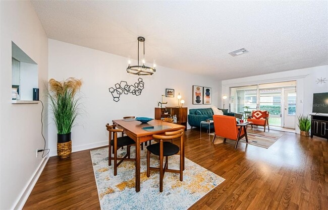 Photo - 601 N Hercules Ave