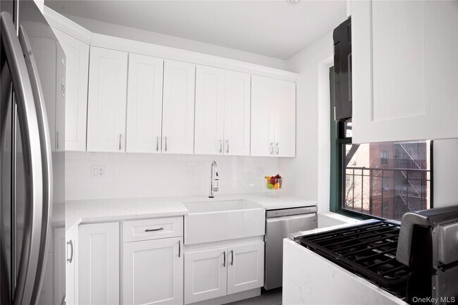 Photo - 34-40-40 79th St Unidad 5B