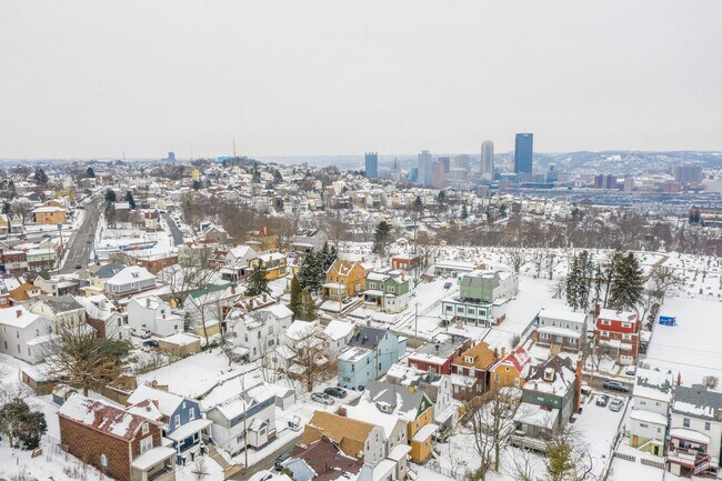 Photo - 1740 Arlington Ave Unit #2