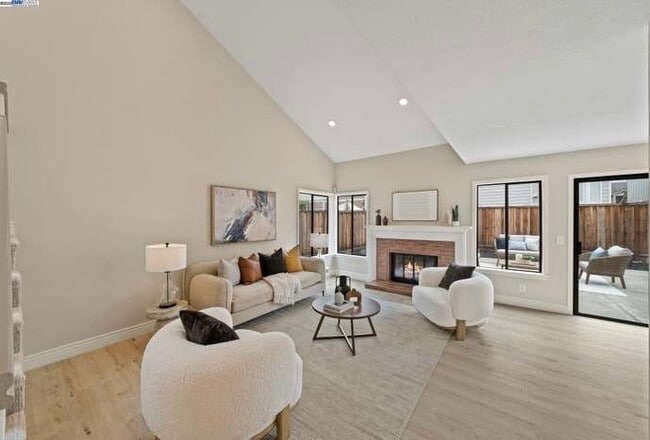 3664 Thrush Terrace