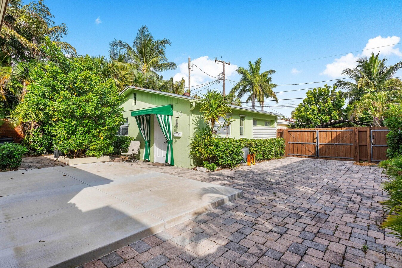 Photo - 519 29th St Casa