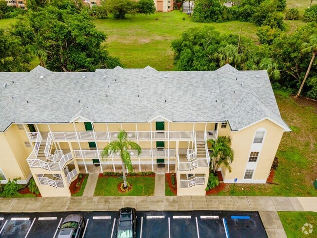Building Photo - Gorgeous 1 bedroom 1 bath in Addison Poin... Rental