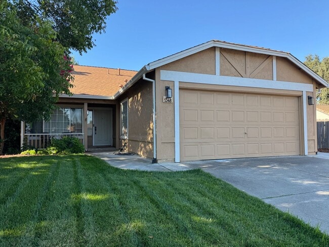 Building Photo - Charming 3-Bedroom, 2-Bath Home with Solar...