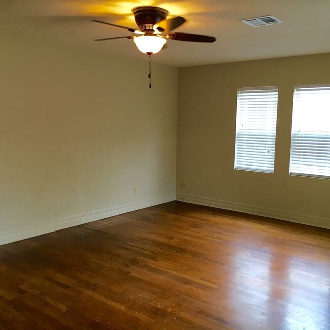 Photo - 740 NW 16th St