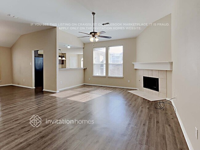 Photo - 905 Hidden Oaks Dr