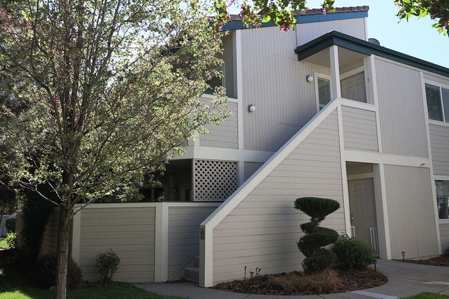 Building Photo - 2659 Sycamore Glen Dr Unit 3