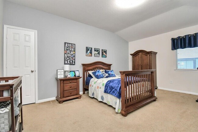 1215 Lavender Shade Ct
