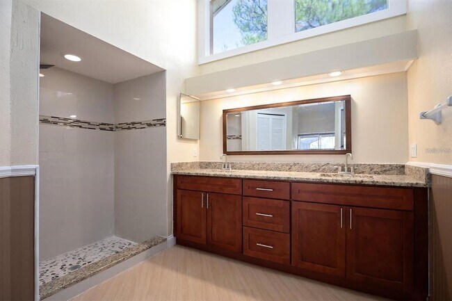 Photo - 5957 Groveline Dr