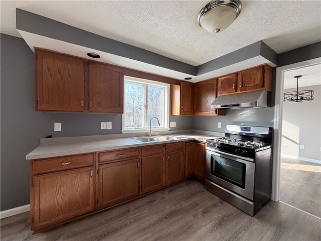 Photo - 598 Bram Hall Dr