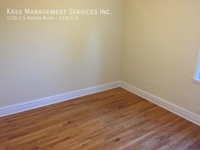 Photo - 1336.5 S Austin Blvd Unit 1336.5-D