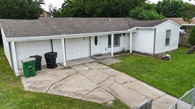 Building Photo - 5103 Willow Glen Dr