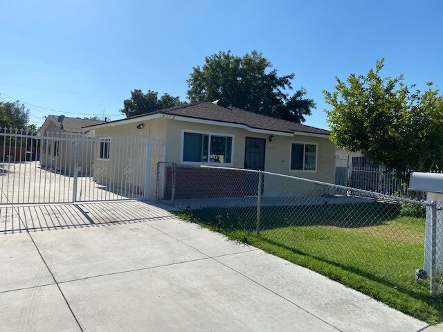 Photo - 3115 Sullivan Ave Unit 0