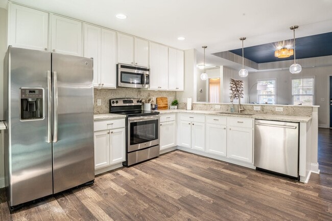 Photo - FURNISHED OFF-SEASON MONTHLY RENTAL - ONLY...
