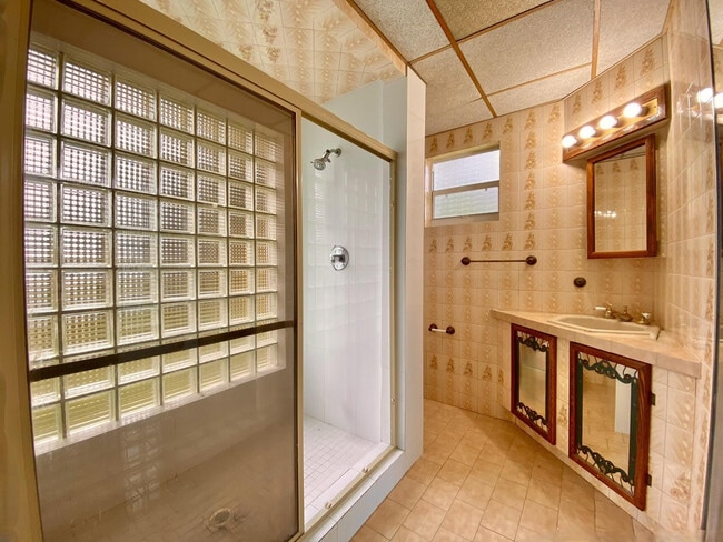 Photo - 14131 NW 3rd Ave Unidad F