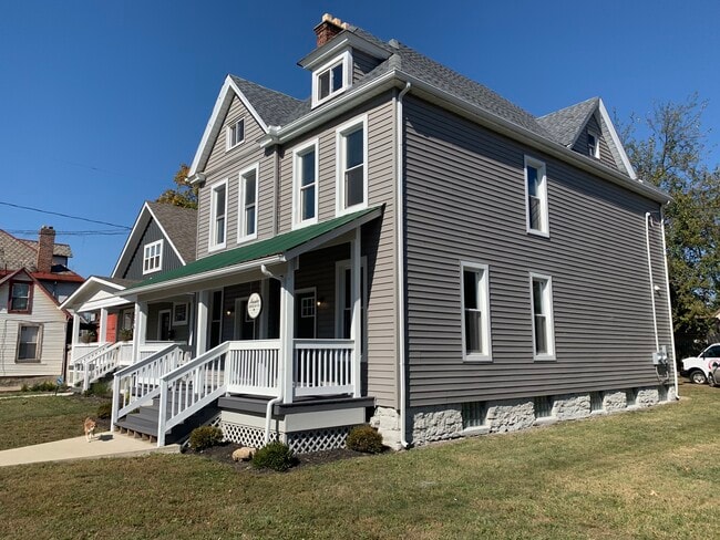 Photo - 1242 E Mound St