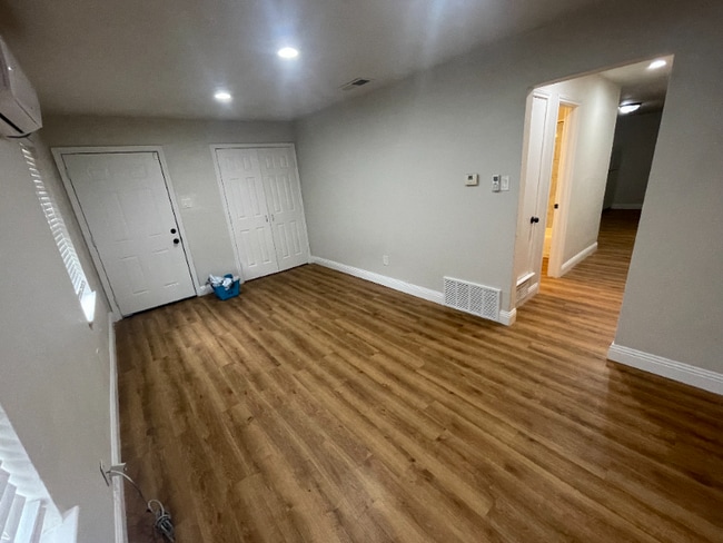 Photo - 207 W South St Unidad 1