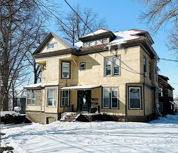 Photo - 315 Oak St Unit 4