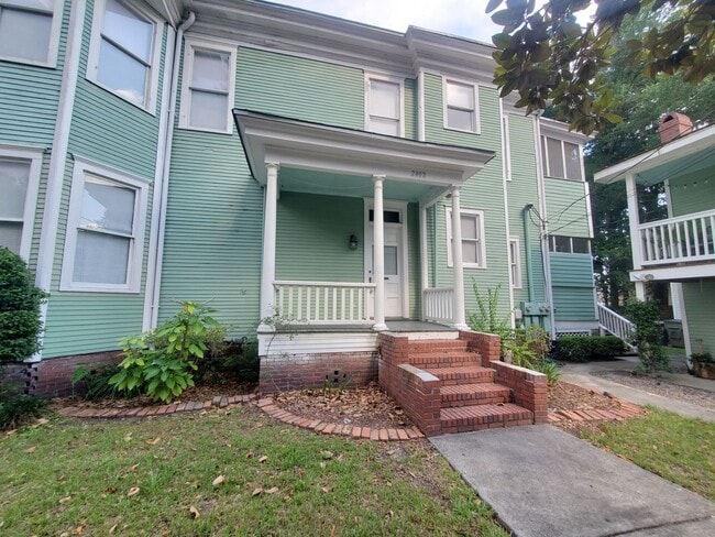 Photo - 2-bedroom, 2 bath Victorian style Upstairs unit with two balconies!