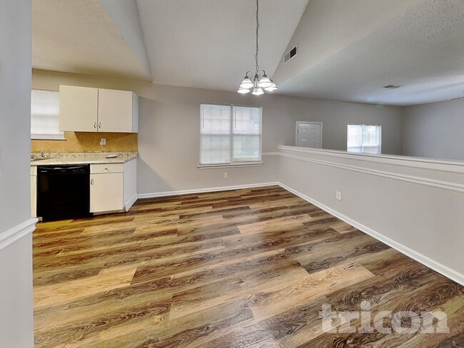 4002 Ward Lake Trail