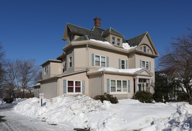 homes for rent in meriden ct