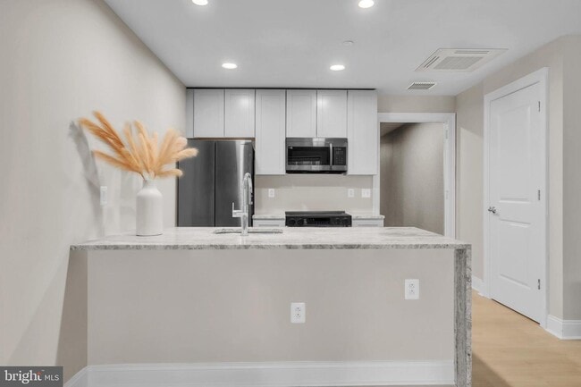 Photo - 1801 Market St