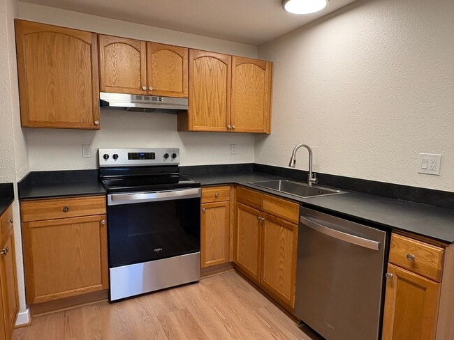 Photo - 22819 15th Ave SE Unidad 3