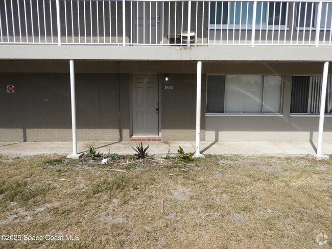 Building Photo - 800 N Fiske Blvd Unit 203 Rental