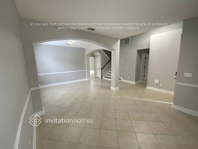 Photo - 395 Hearthside Ct