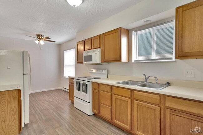 Building Photo - 119 N 1st St Rental