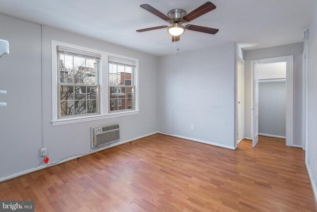 Photo - 2415 Ontario Rd NW Unidad 301