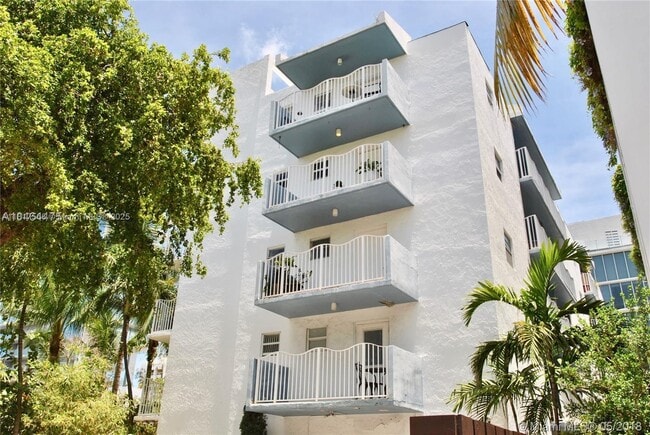 Photo - 61 Collins Ct Condo Unit 402