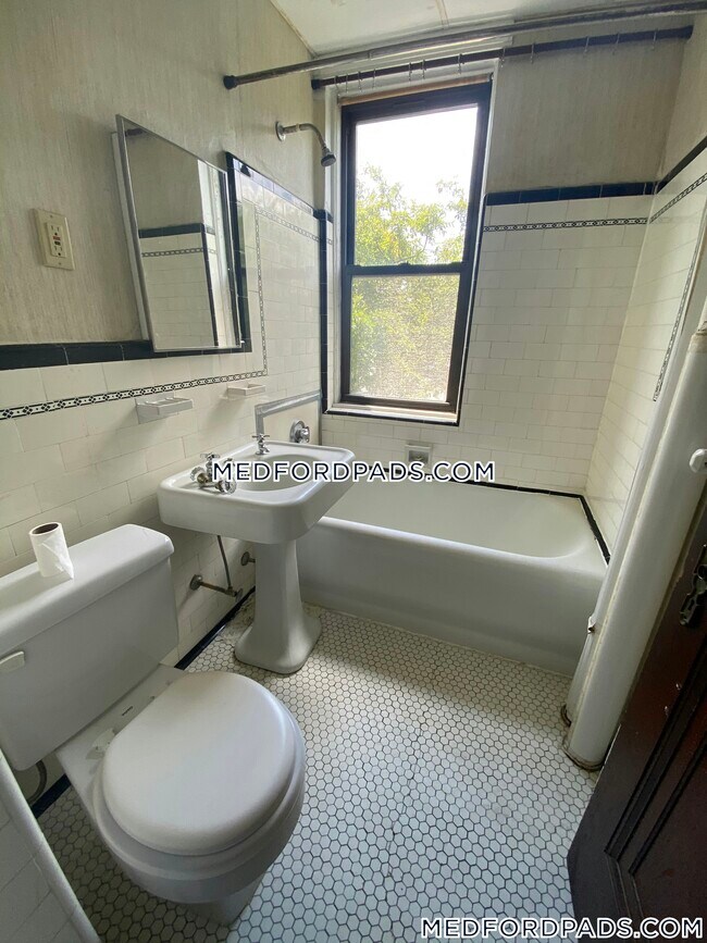 Photo - 63 Fellsway W Unit 8