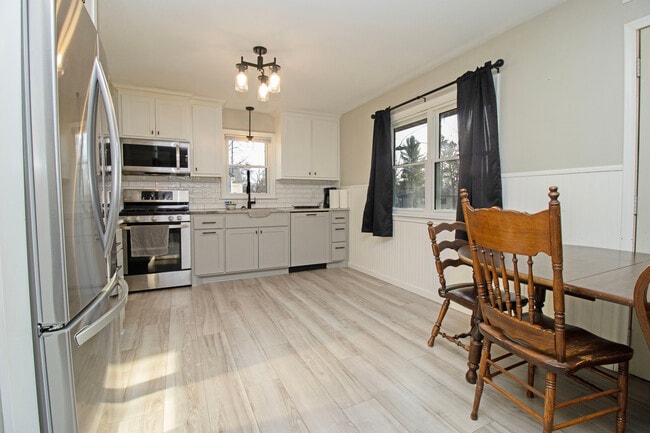 Photo - 825 Madison St