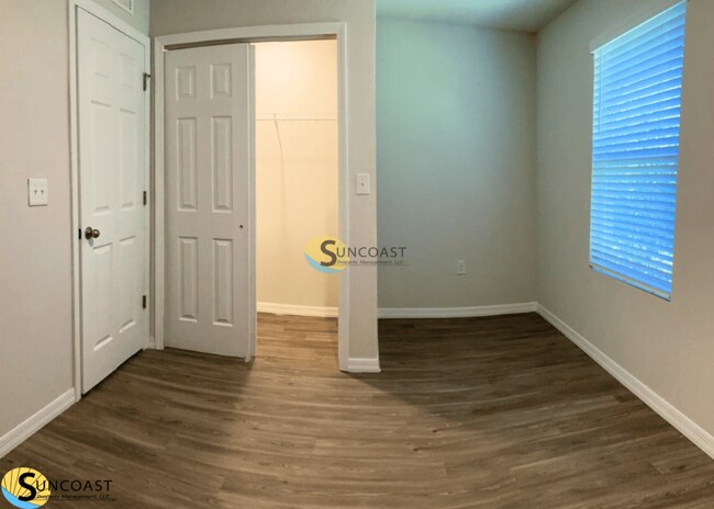 Photo - 5677 110th St Unit 1