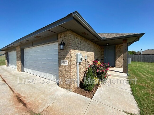 Building Photo - 491-495 Washington Ave NW