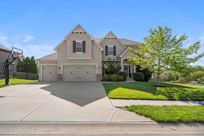 Photo - 1324 NE Country Ln House
