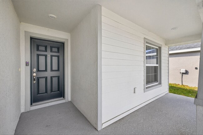 Photo - Single-Story 4/2 in Prime Riverview Location