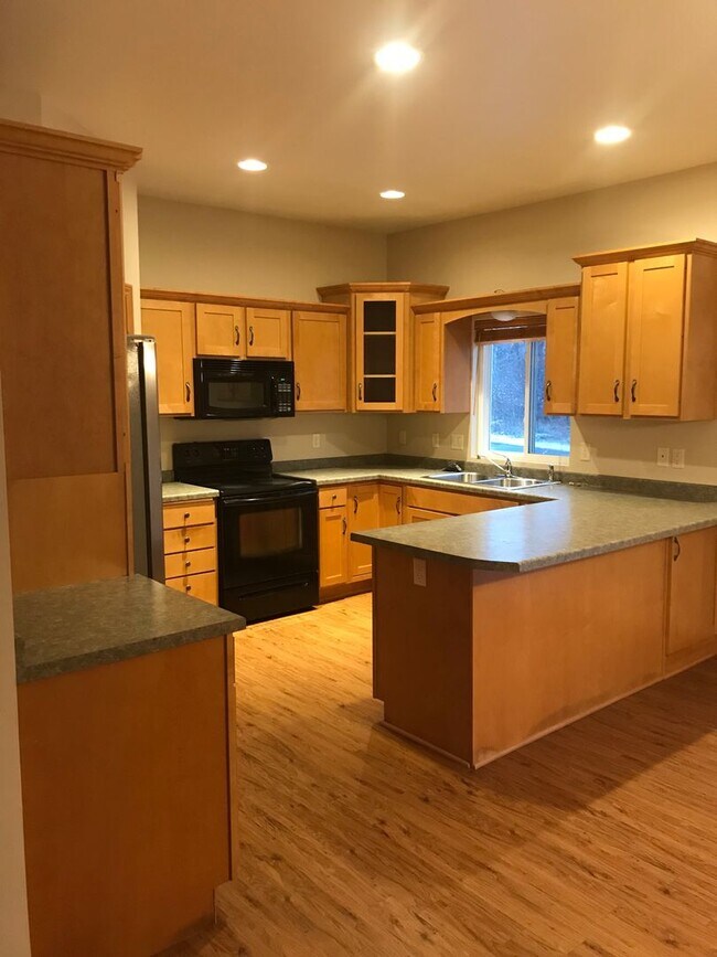 Photo - 2100 River Point Ct Unit 2098 River Point Ct