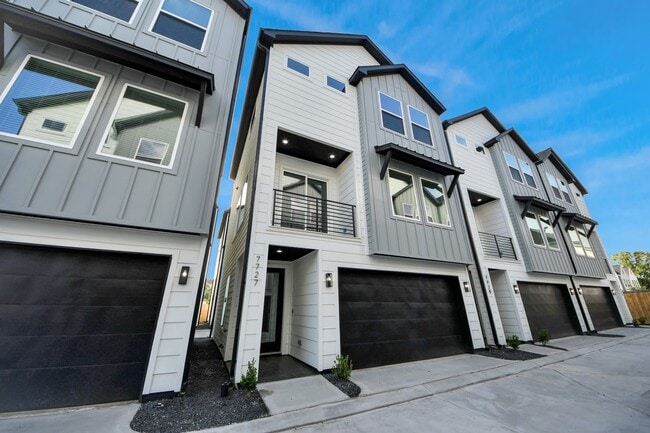 Photo - 7727 Hammerly Blvd