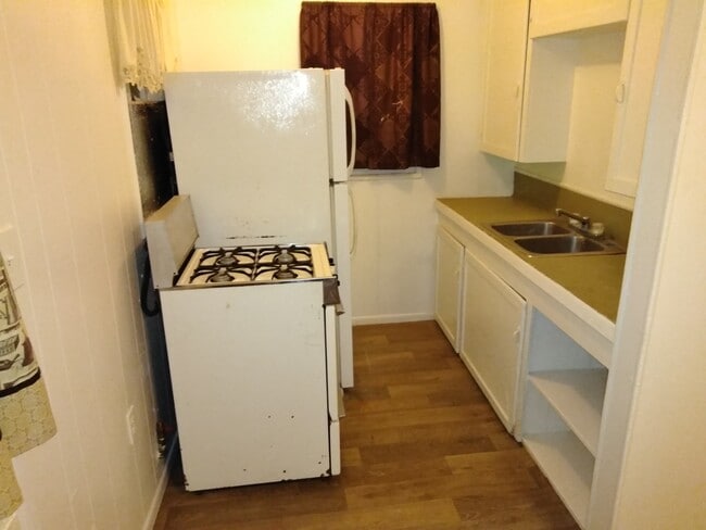 Photo - 3550 W 3rd St Unit 3rd Street Cottages