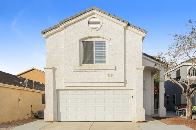 Building Photo - 4375 Coyote Crest Ct