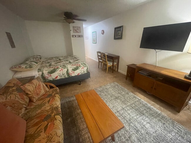 Building Photo - 75-5776-5776 Kuakini Hwy Rental