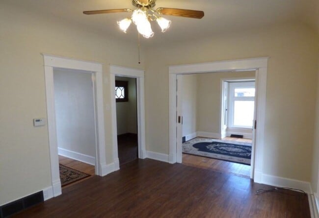 Photo - Charming 2 Bedroom Home with Bonus Room, Fenced Yard & Washer/Dryer